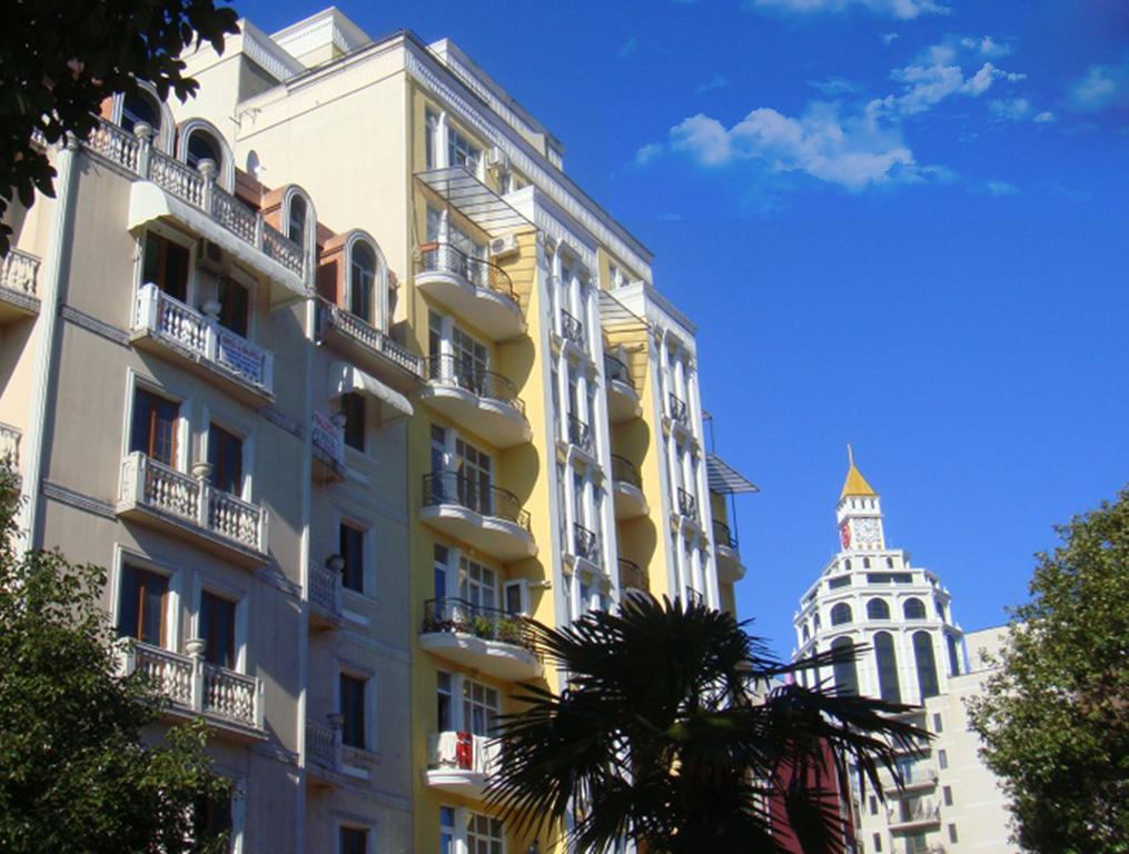 Apartments In The Center Of Batumi Eksteriør billede